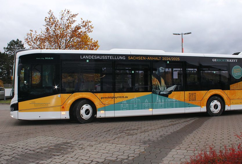 Bus für Gerechtigkeyt (Foto: Standortentwicklungsgesellschaft Mansfeld-Südharz mbH) Bus für Gerechtigkeyt (Foto: Standortentwicklungsgesellschaft Mansfeld-Südharz mbH)