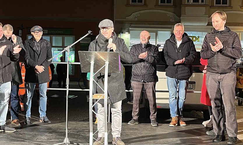 Clausen Ratz aus Weimar referierte &uuml;ber Demokratie und ihre Ausw&uuml;chse in der heutigen Zeit (Foto: emw)