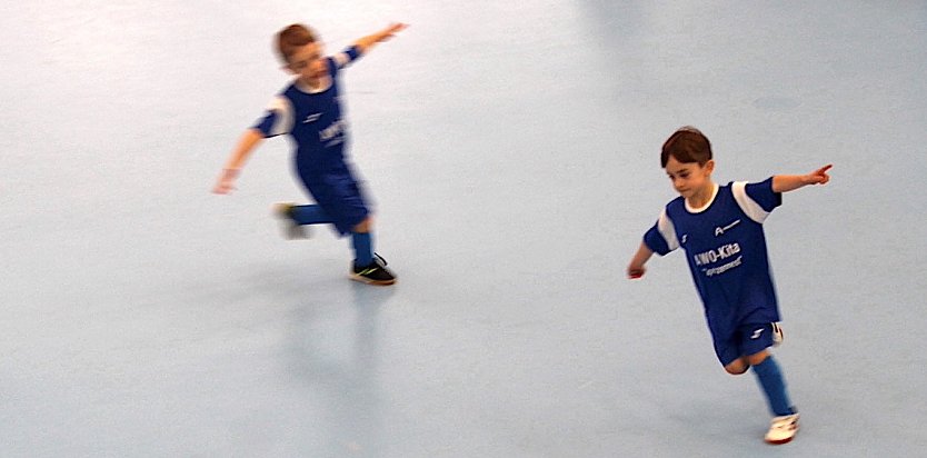 Gejubelt wurde beim Kindergarten Cup schon wie bei den Gro&szlig;en (Foto: emw)