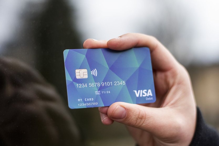 Nur noch mit Karte? (Foto: Landratsamt)