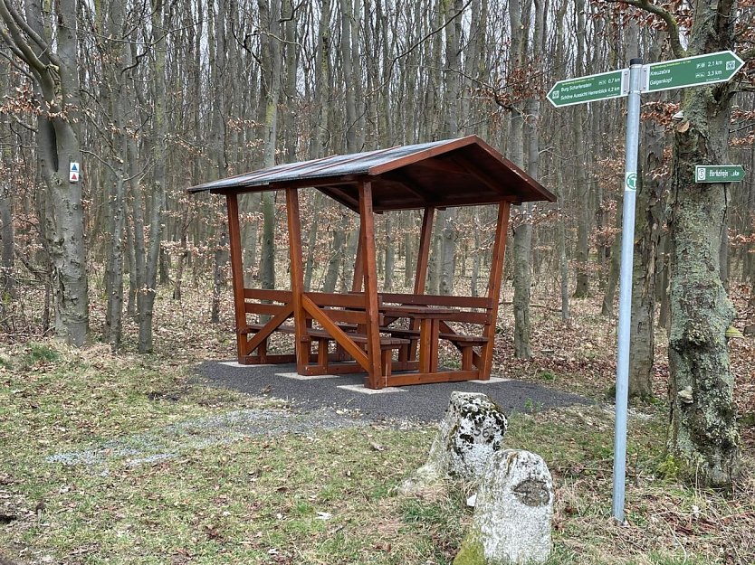 Neue Waldschenke auf dem Top-Wanderweg (Foto: Stadt Leinefelde-Worbis) Neue Waldschenke auf dem Top-Wanderweg (Foto: Stadt Leinefelde-Worbis)