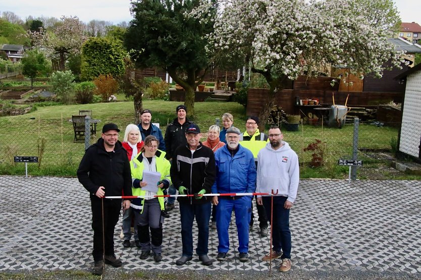 Gemeinsam Schritt f&uuml;r Schritt in Richtung Erneuerung - der Kleingartenverein Dahlie am Rande der Oberstadt feiert dieses Jahr seinen 111. Geburtstag (Foto: agl)
