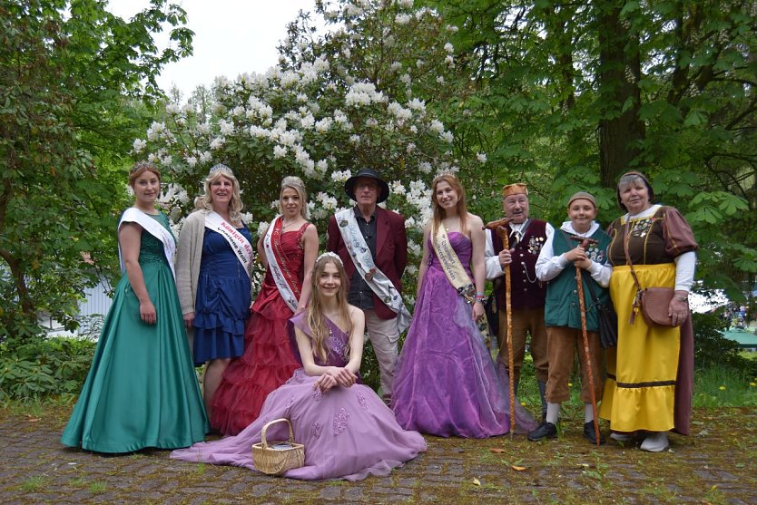 In S&uuml;lzhayn wird am Sonntag wieder die K&ouml;nigin des Rhododendrons bestimmt (Foto: HKV S&uuml;lzhayn)