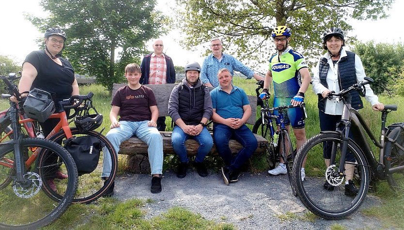 Wahlkampf auf dem Fahrrad (Foto: C:Wilhelm) Wahlkampf auf dem Fahrrad (Foto: C:Wilhelm)