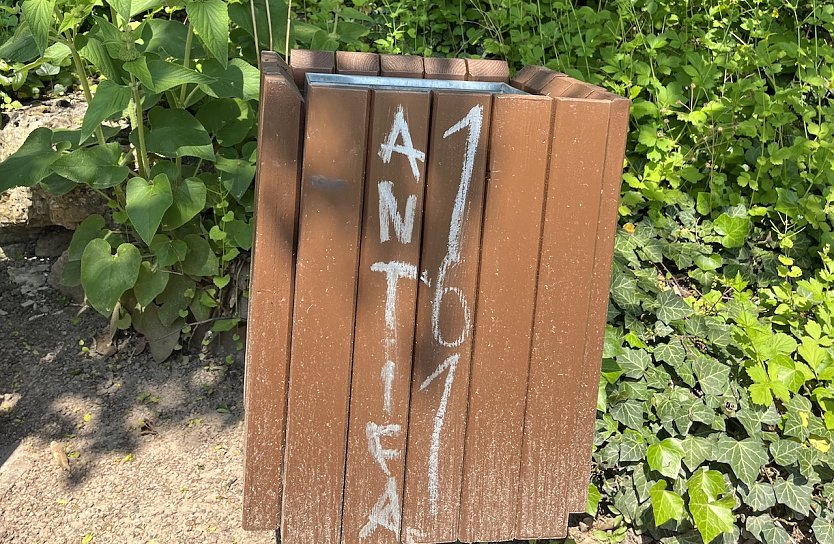 Neuer Briefkasten im Arboretum zu Bad Langensalza (Foto: uhz)