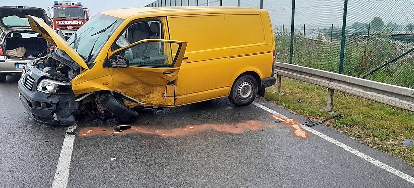 Schwerer Unfall auf der Landstra&szlig;e 1172 Ichstedt in Richtung Ringleben (Foto: S. Dietzel)