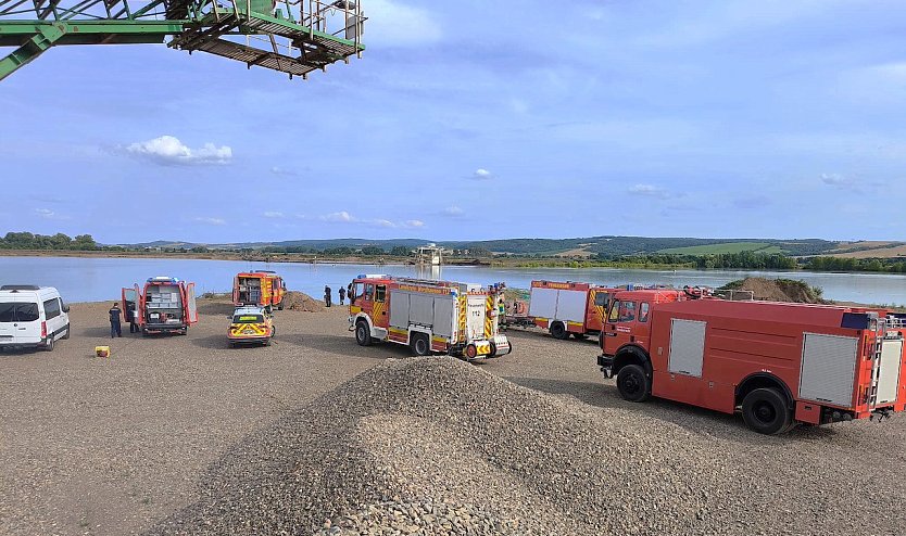 Einsatz&uuml;bung am Baggersee  (Foto: Feuerwehr/Silvio Dietzel)
