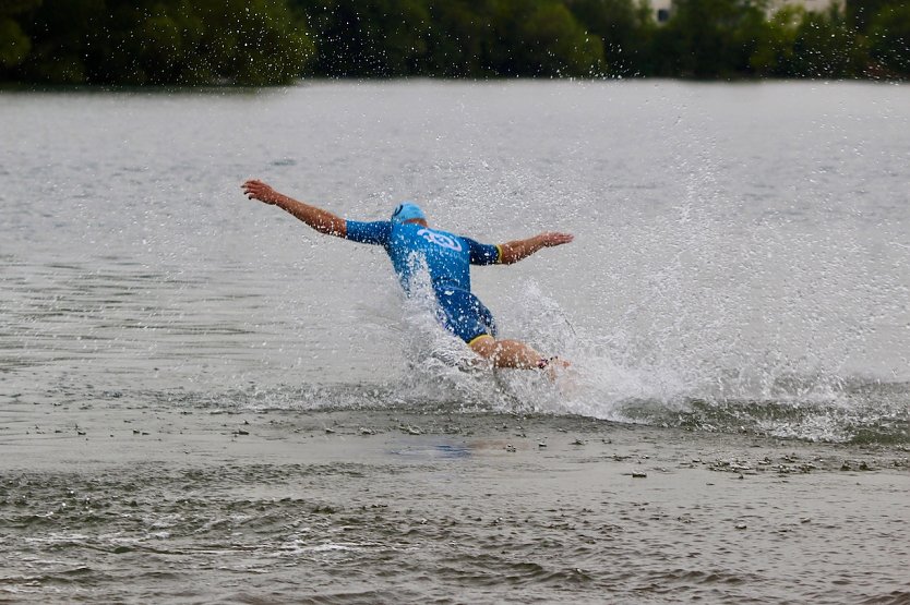 Olympischer Triathlon in Sundhausen (Foto: Eva Maria Wiegand) Olympischer Triathlon in Sundhausen (Foto: Eva Maria Wiegand)