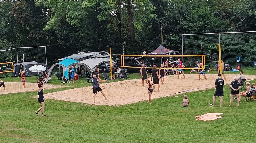 Tiebreak-Turnier im Waldbad (Foto: J.Moldenhawer) Tiebreak-Turnier im Waldbad (Foto: J.Moldenhawer)