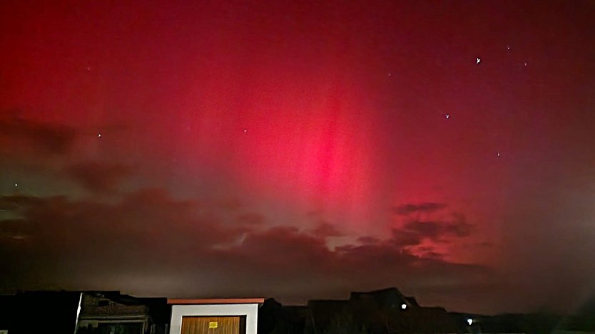 Polarlichter &uuml;ber B&uuml;ttstedt (Foto: Joachim Retzek)