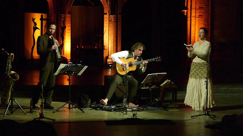Das Ensemble Nu:n verbindet die zeitlose Sch&ouml;nheit mittelalterlicher Musik mit modernen Kl&auml;ngen und Improvisationen (Foto: Nu:n)