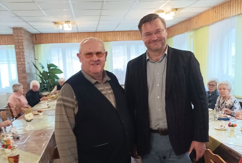 Thomas Leipold mit dem CDU-Landtagsabgeordneten Stefan Schard (Foto: T.Leipold) Thomas Leipold mit dem CDU-Landtagsabgeordneten Stefan Schard (Foto: T.Leipold)