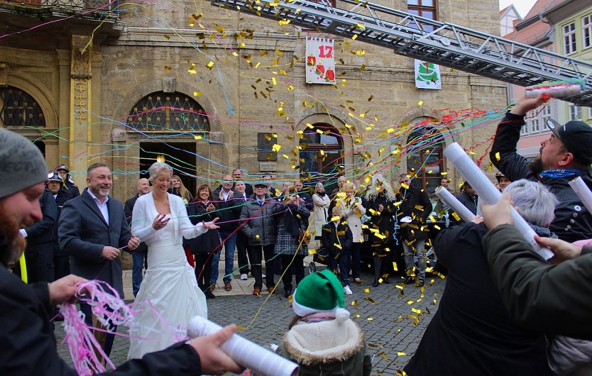 Geheimhaltung der Hochzeit funktionierte nicht richtig (Foto: Eva Maria Wiegand)