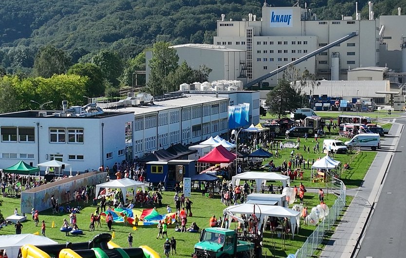 Einmal im Jahr verwandelt sich das Werksgel&auml;nde in Rottleberode in ein Spielareal (Foto: privat)