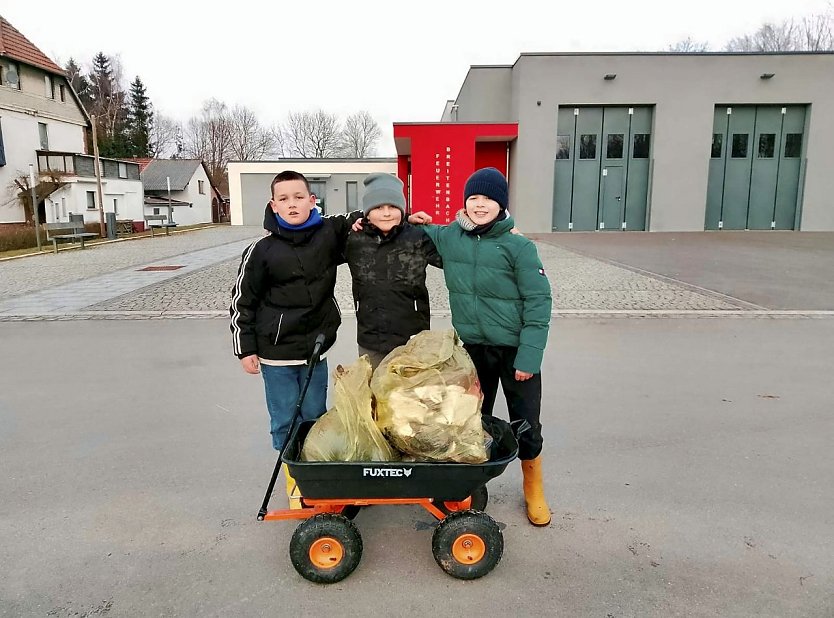 Breitenbacher Nachwuchs packt an (Foto: Stadt Leinefelde-Worbis)