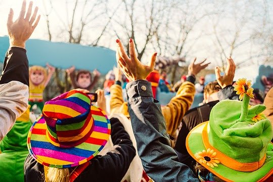 Vorsicht beim Fasching (Foto: ADAC)