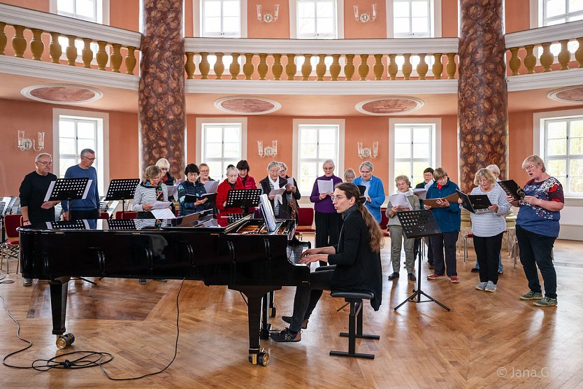 Senioren singen 2024 im Achteckhaus in Sondershausen (Foto: Jana Gro&szlig;)