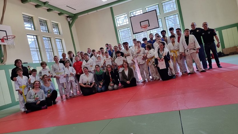Die Judoka der TSG Salza waren am Wochenende zu einem Freundschaftsbesuch in Sondershausen (Foto: TSG Salza)
