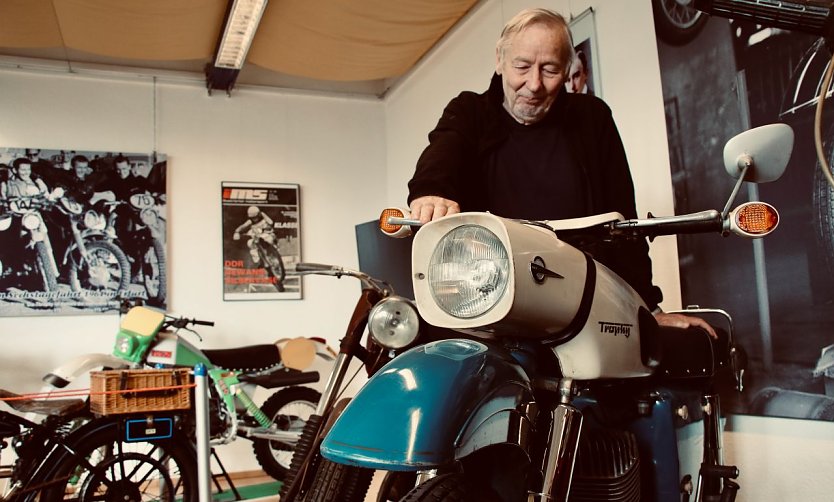 Mit der dritten Sonderausstellung zu den motorisierten Zweir&auml;dern der DDR hat man sich nicht nur ein St&uuml;ck Geschichte ins Haus geholt, sondern auch viel Erinnerung. So eine ES 150 fuhr IFAraner Hans-Georg Franke in seiner Jugend (Foto: agl)