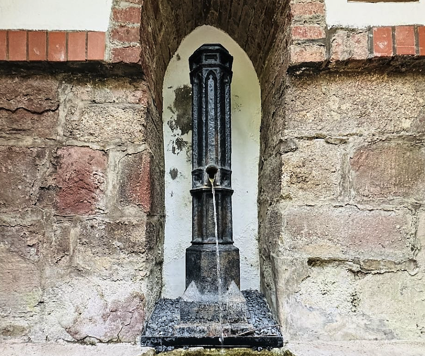 Auch die Elisabethquelle, eines der "Nordh&auml;user Wunder", f&uuml;hrt wieder Wasser (Foto: Stadt Nordhausen)