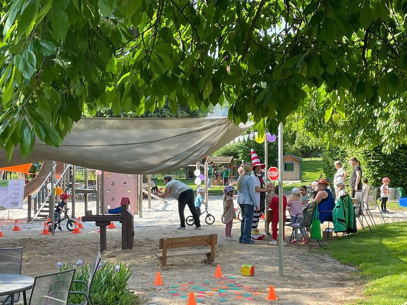 Sommerfest bei den "Sp&uuml;rnasen" (Foto: Kitaleitung)