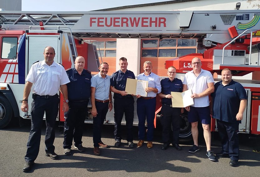 &Uuml;bergabe der F&ouml;rderbescheide (Foto: R.Rothe)