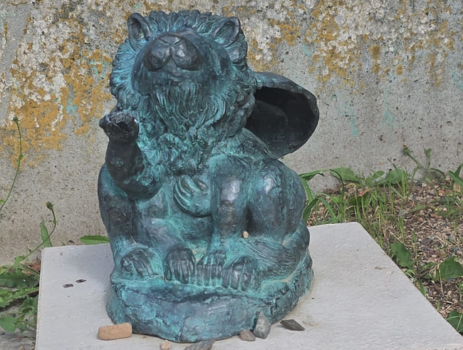 Auch die Nordh&auml;user L&ouml;wen haben mit "Lionell" ihren eigenen Treppenk&auml;fer (Foto: Lions Club)