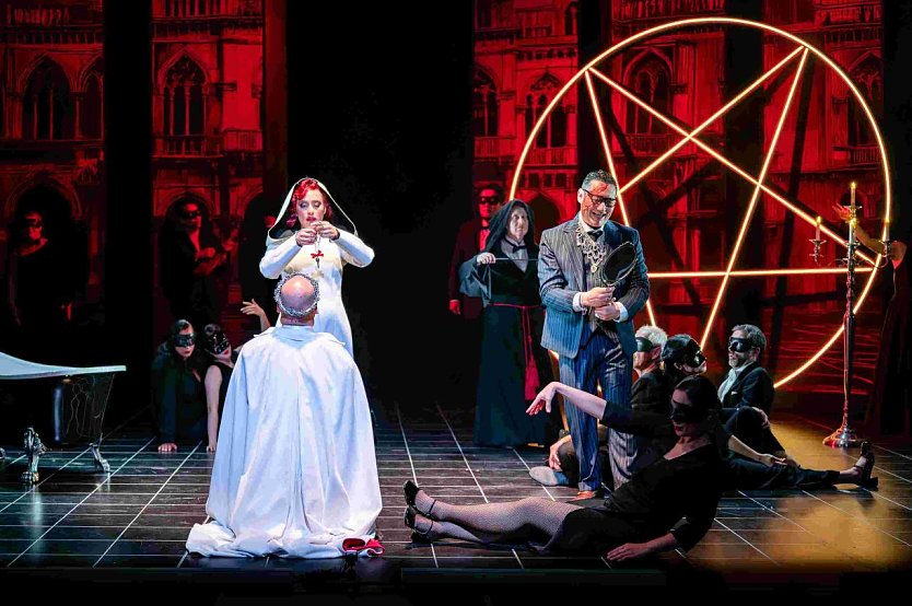 Hoffmanns Erz&auml;hlungen sind demn&auml;chst auf der Theaterb&uuml;hne zu sehen (Foto: Toni Burgkhardt)