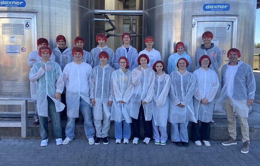 Besuch im Backwarenbetrieb (Foto: Johannes Eichhorn)