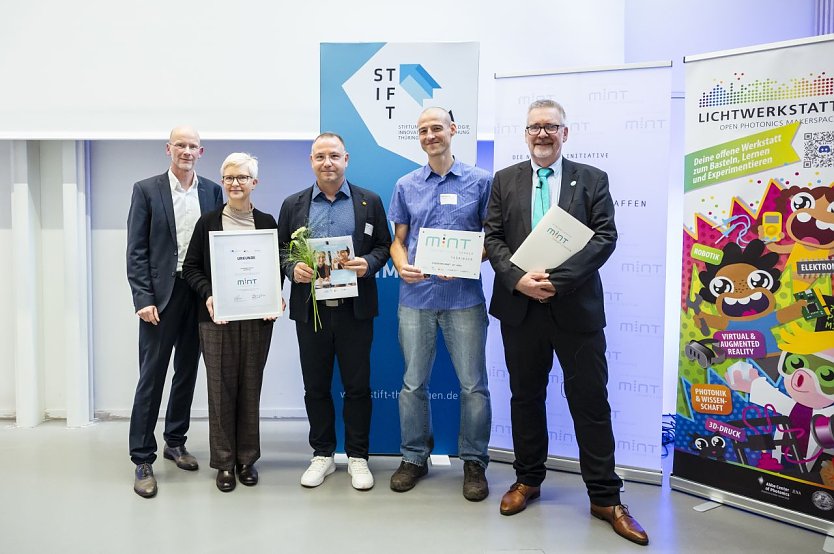 MINT-Auszeichnung f&uuml;r das Humboldt Gymnasium (Foto: Thomas M&uuml;ller)