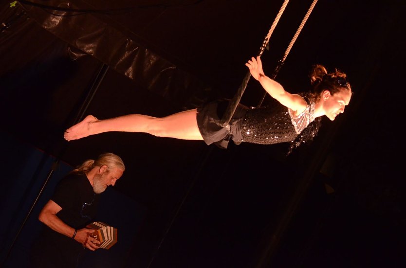 Szene aus: Der Clown und die Zirkusreiterin (Foto: Studio 44)