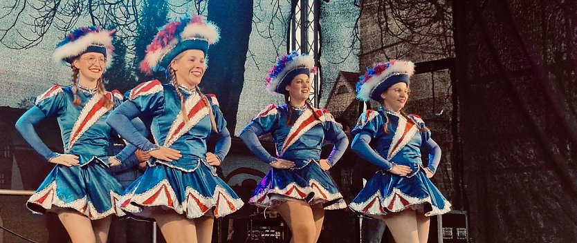 Die erste Show der 5. Jahreszeit fand heute auf dem Blasiikirchplatz statt (Foto: agl)