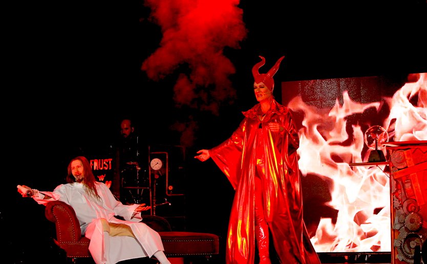 Rocktheater Faust n Roll nach Goethe (Archiv) (Foto: Eva Maria Wiegand) Rocktheater Faust n Roll nach Goethe (Archiv) (Foto: Eva Maria Wiegand)