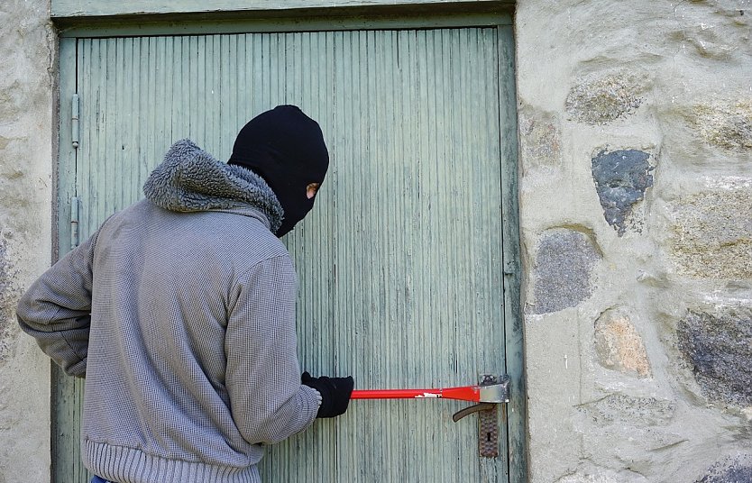 Symbolbild Einbruch (Foto: Pixabay-TheDigitalWay)