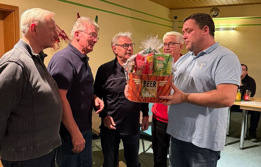 Geschenke f&uuml;r die Freibadfreunde.  (Foto: Elke-Maria P&ouml;tzschke)