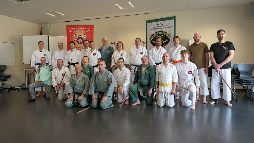Die Teilnehmer des  SaCO-Selbstverteidigungskurses in Nordhausen.  (Foto: Sven Schr&ouml;ter)