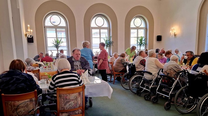 Fr&uuml;hlingsfest in der Neanderklinik in Ilfeld.  (Foto: Tim Sch&auml;fer)