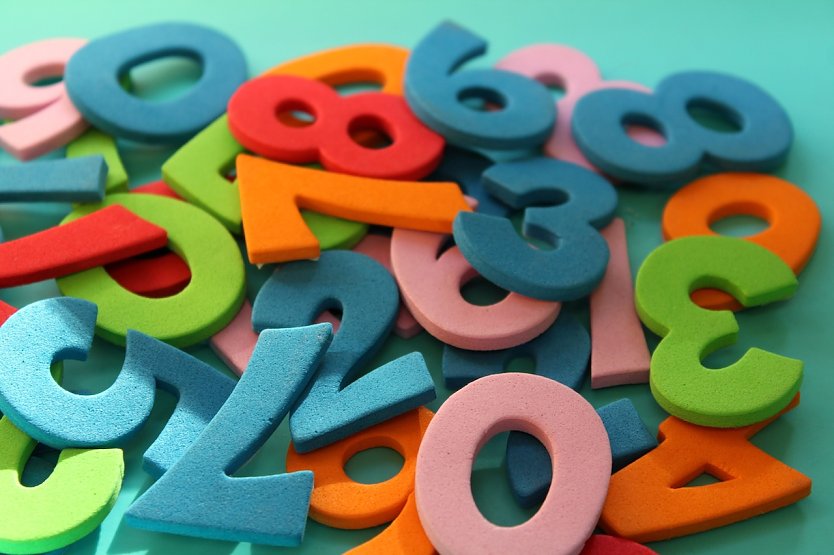 Spielzeugzahlen (Foto: Pixabay, _Alicia_ )