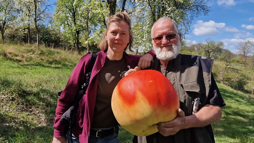 Kathleen Hahnemann und Gerd Ulm haben sich vor zwei Jahren gemeinsam auf die Suche nach dem "Sch&ouml;nen von Nordhausen" gemacht (Foto: agl)