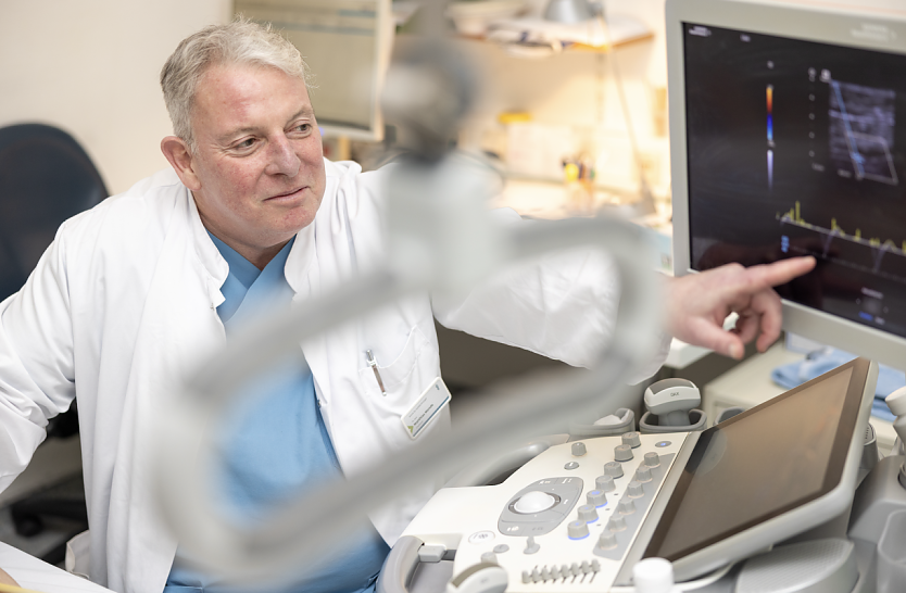 Dr.med. Matthias Mende, Chefarzt der Klinik f&uuml;r Chirurgie II - Gef&auml;&szlig;chirurgie, Endovaskul&auml;re Therapie und Wundtherapie   (Foto: Eichsfeld Klinikum/ Georgi Abashishvili)