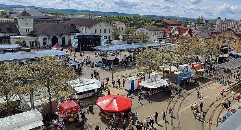Blick auf das Bahnhofsfest 2023 (Foto: Peter Blei/nnz-Archiv)