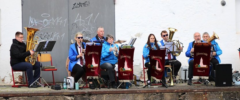 Das Kyffh&auml;userland-Orchester sorgte f&uuml;r die musikalische Untermalung der Veranstaltung. (Foto: Ulrich Reinboth)