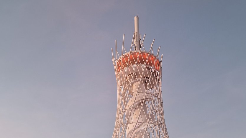 Unter dem weltgr&ouml;&szlig;ten Hexenbesen wird es in den n&auml;chsten Wochen sportlich. (Foto: agl)