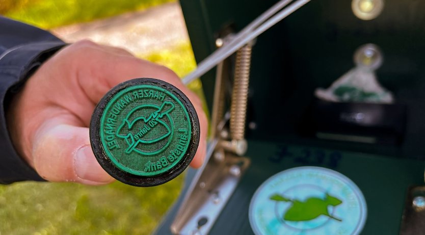 Den Sonderstempel der Harzer Wandernadel gibt es im S&uuml;dharz. (Foto: ssc)