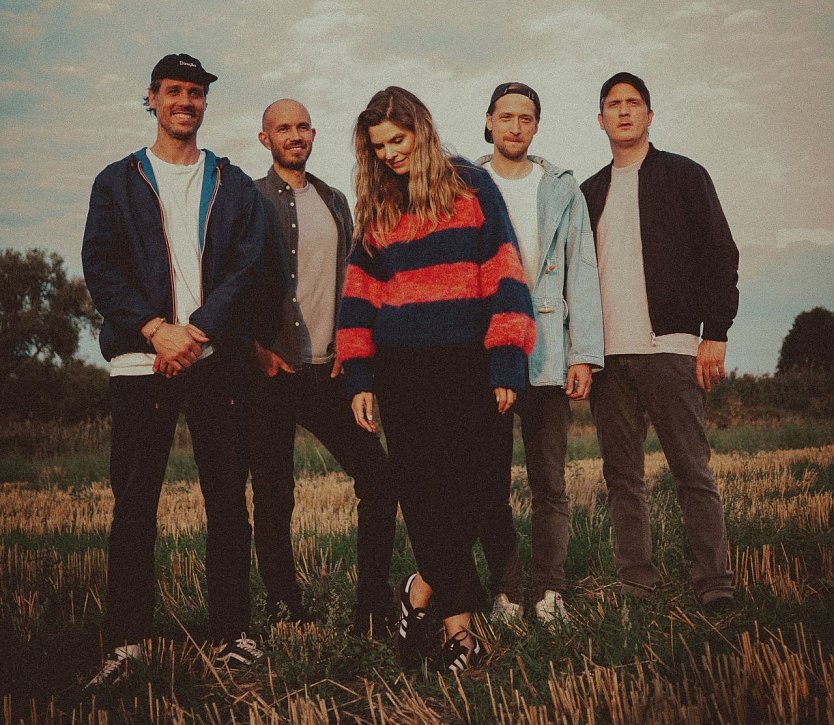 Die deutsche Band Juli spielt kostenlos zum Rolandsfest. (Foto: Amélie Siegmund) Die deutsche Band Juli spielt kostenlos zum Rolandsfest. (Foto: Amélie Siegmund)