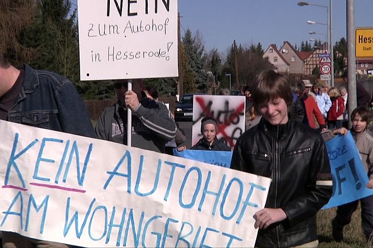 Bild: Demo gegen Autohof