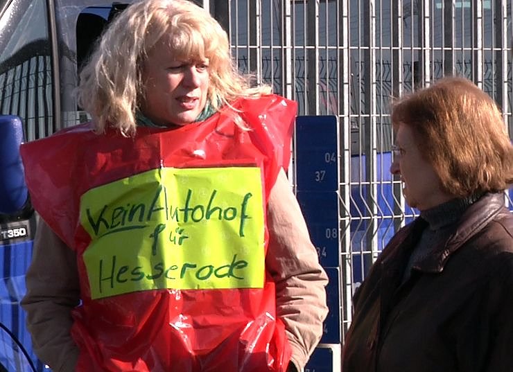 Bild: Demo gegen Autohof