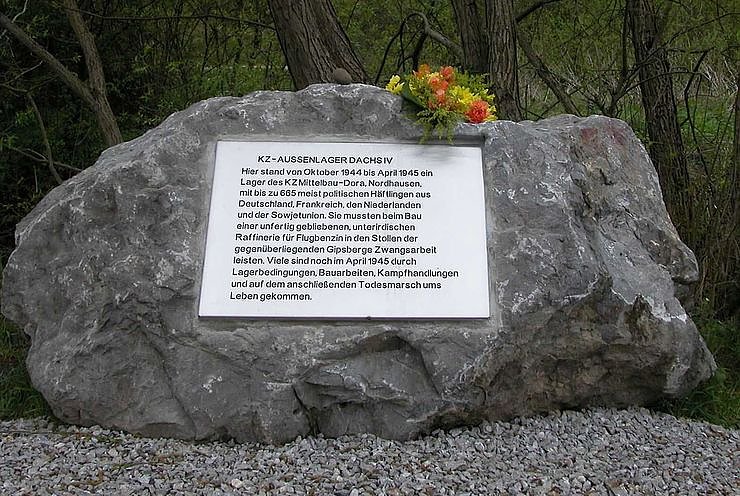 Bild: Gedenkstein Petersh&uuml;tte
