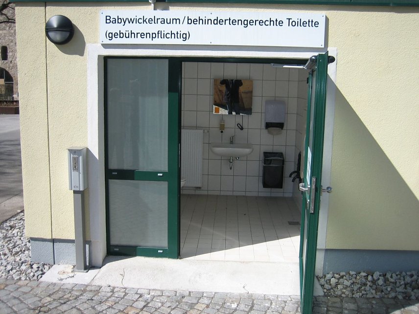 Bild: &Ouml;ffentliche Toilette