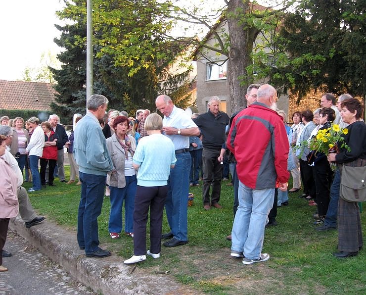 Bild: Freude im Dorf
